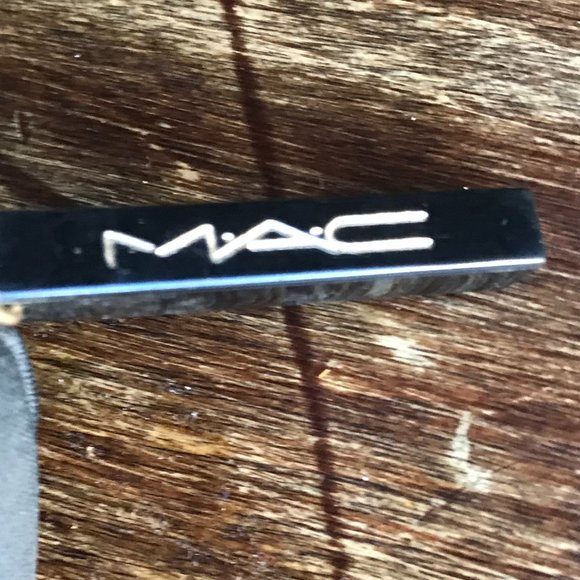 MAC Clutch/Make Up holder 👛👜👝 - Picture 3 of 4